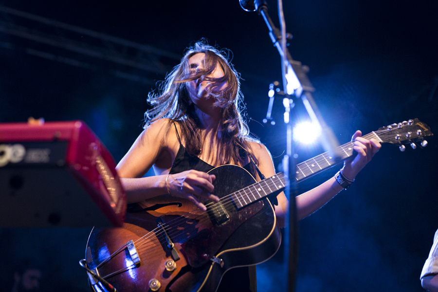 NOCTURAMA 2014 Fotografía de la cantante Maika Makosvki de oscaromi